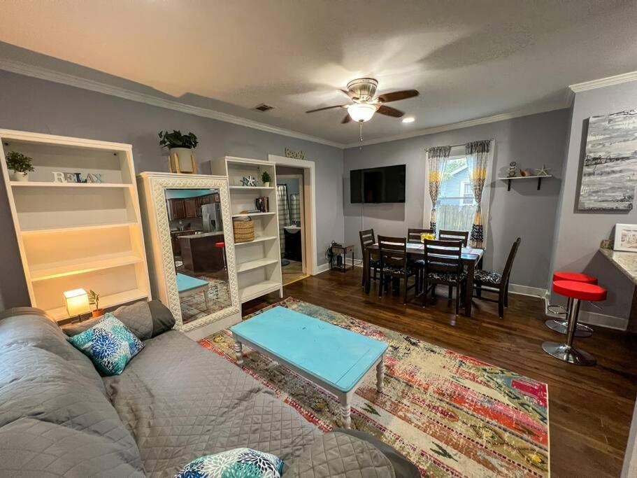 Historic Coastal Haven- Pet Friendly Fast Wi-Fi Villa Norfolk Dış mekan fotoğraf