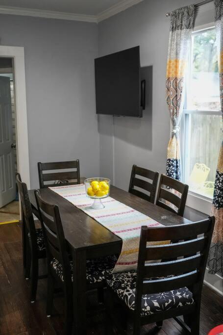 Historic Coastal Haven- Pet Friendly Fast Wi-Fi Villa Norfolk Dış mekan fotoğraf